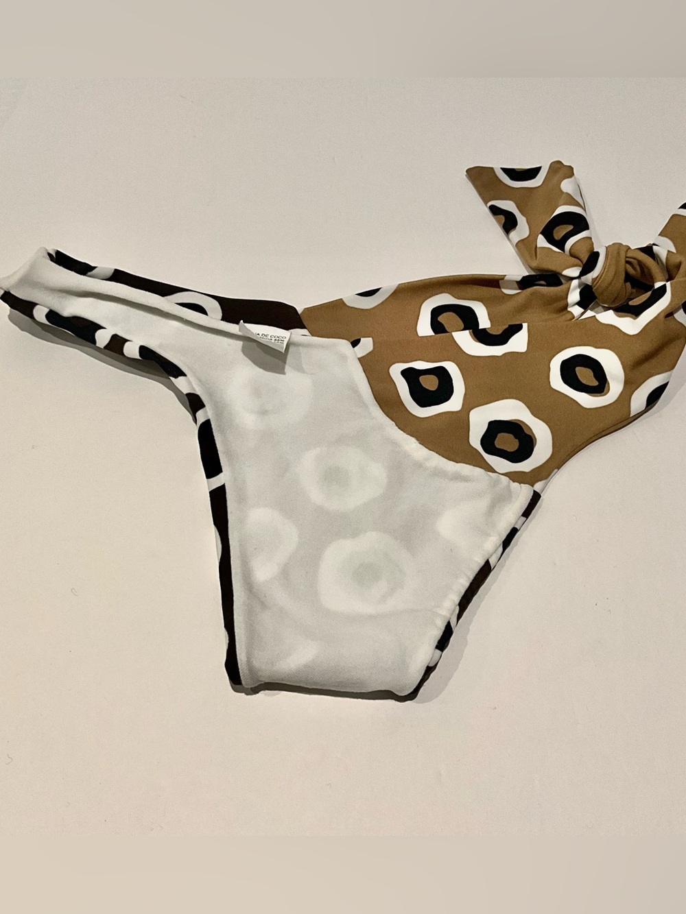 AGUA DE COCO ANIMAL PRINT HALTER BIKINI. - Picture 9 of 11